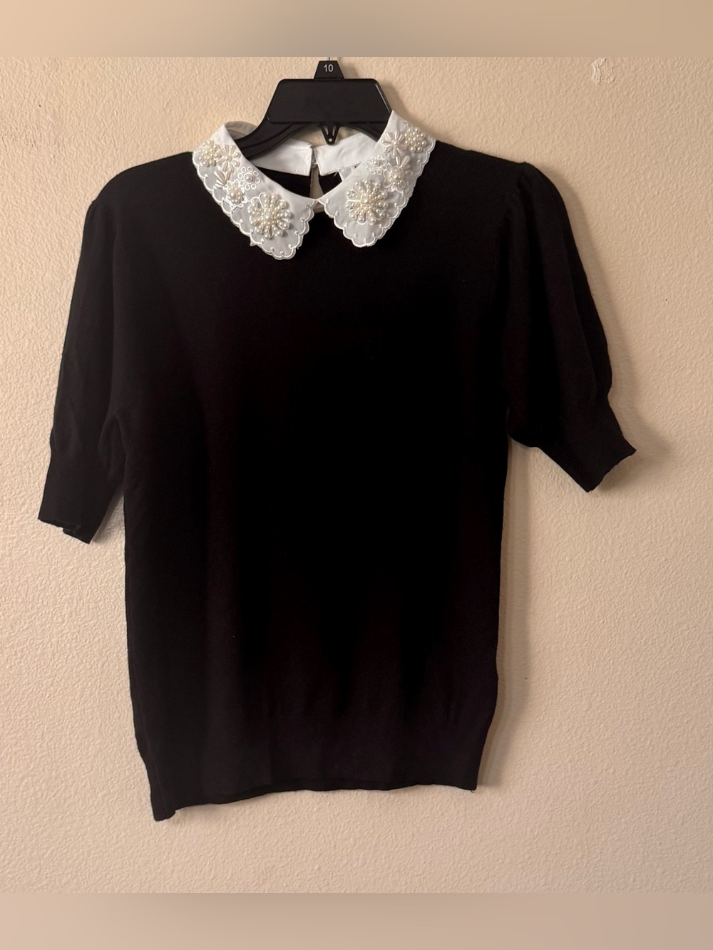 Sioni Black Short-Sleeve Top with Embellished White Peter Pan Collar small
